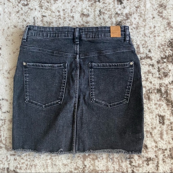 Zara black denim mini skirt. Size S. - Picture 3 of 3